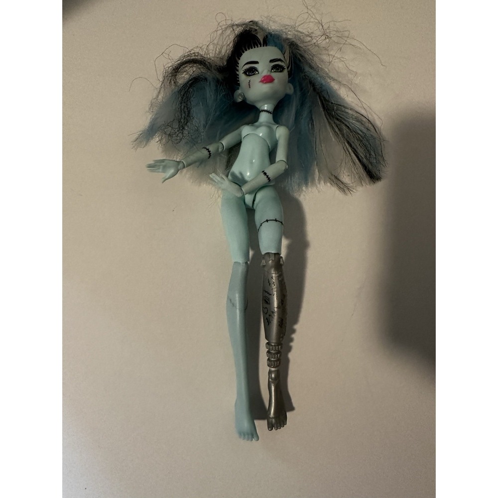 Monster High G3 Creepover Frankie Stein Nude Doll Only Pre-owned Mattel 2022
